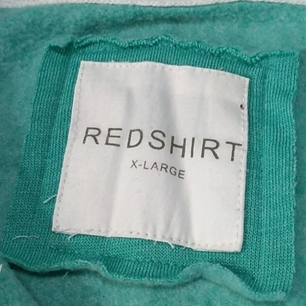 Red Shirt mint green